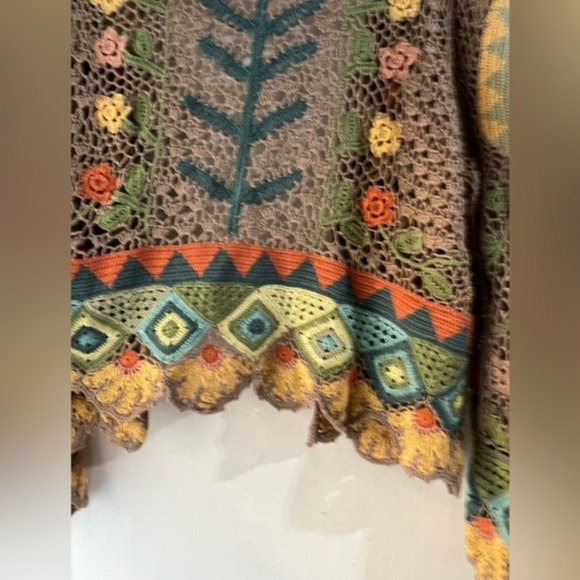 Peruvian Connection hand crocheted art to wear masterpiece floral open cardigan. - Picture 6 of 16